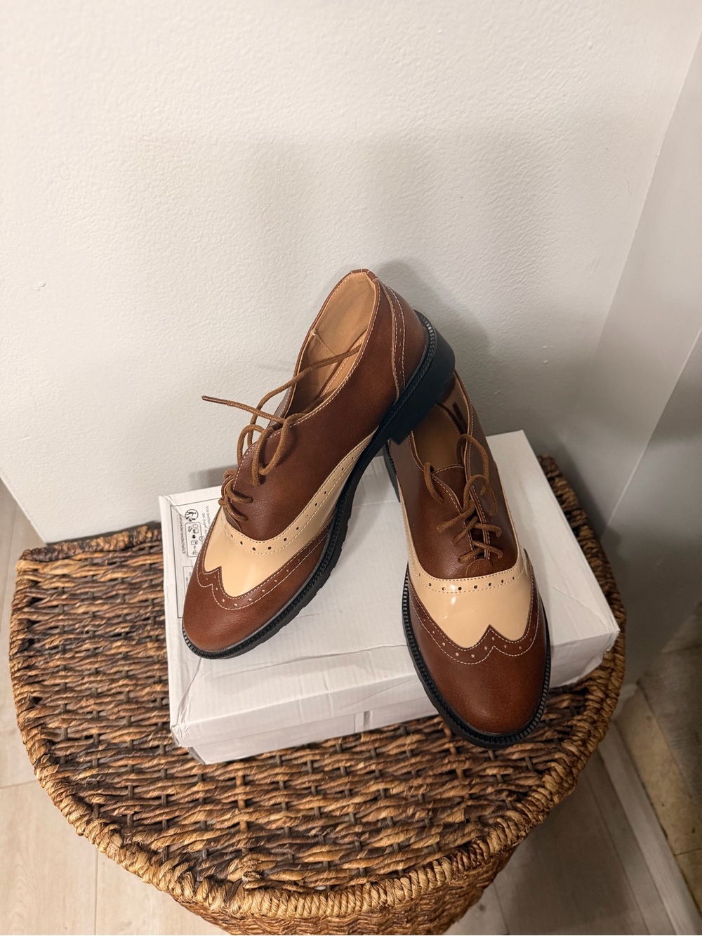 Women's Two-Tone Brown and Cream Wingtip Oxfords